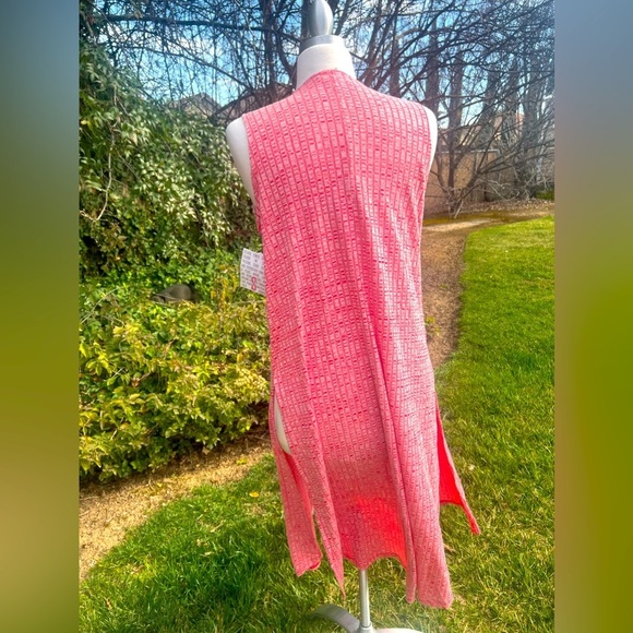 LULAROE Coral 🌺 Sleeveless Knit Cardigan - Picture 8 of 8